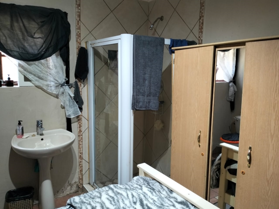 5 Bedroom Property for Sale in Songloed North West